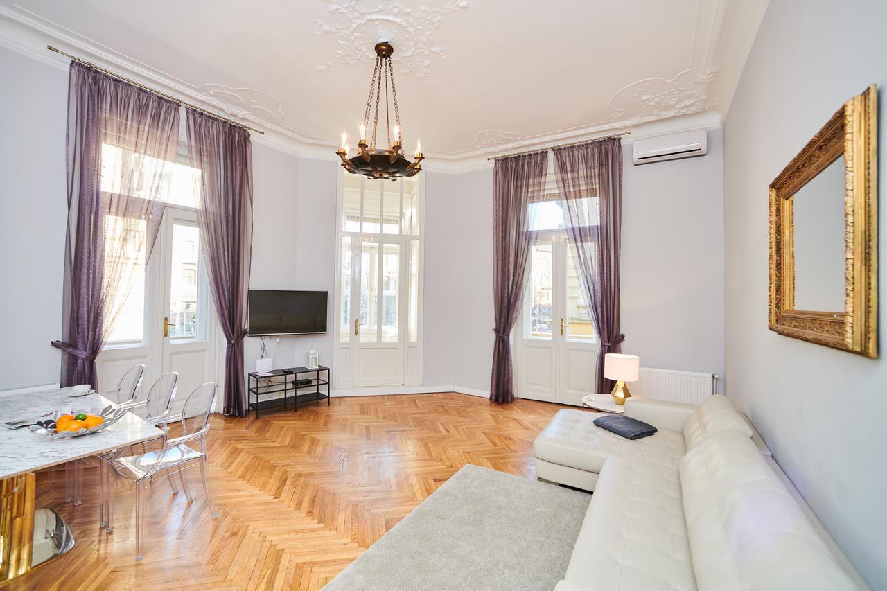 New York Palace View Apartment Budapest Exterior foto
