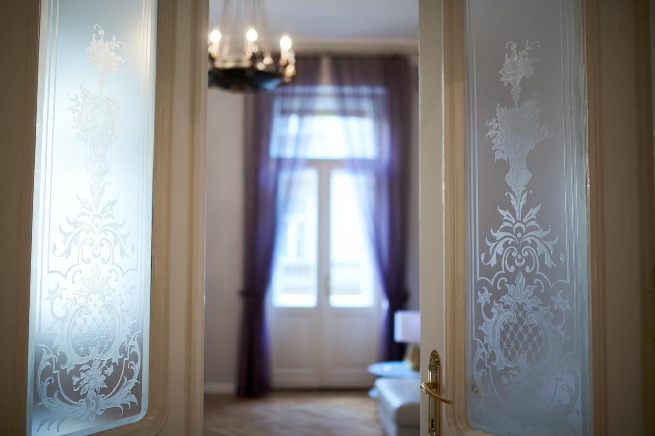 New York Palace View Apartment Budapest Exterior foto